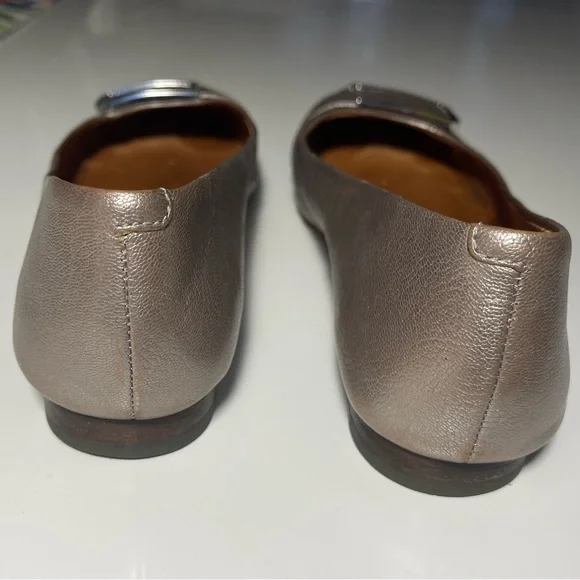 Coach Flats - Picture 4 of 4